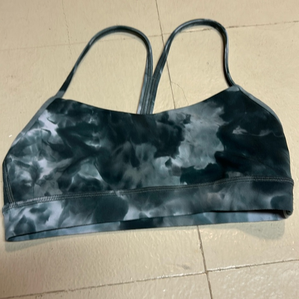 Lululemon bra padding not included